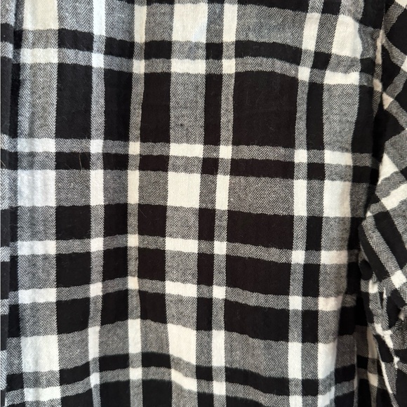 Croft & Barrow Black and White Plaid Flannel - Women's Size Petite XXL - Picture 3 of 4